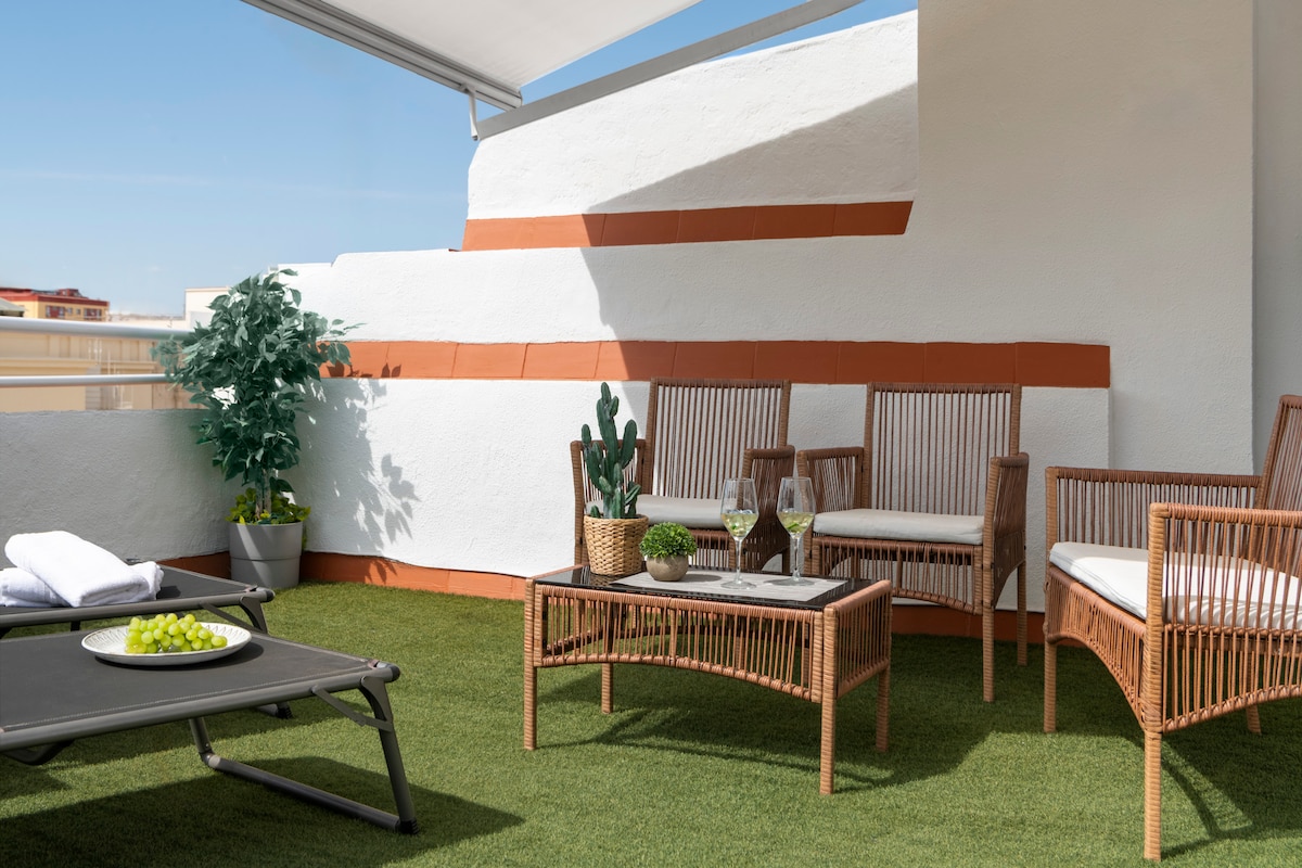 Apartamento turistico con terraza privada en Sevilla